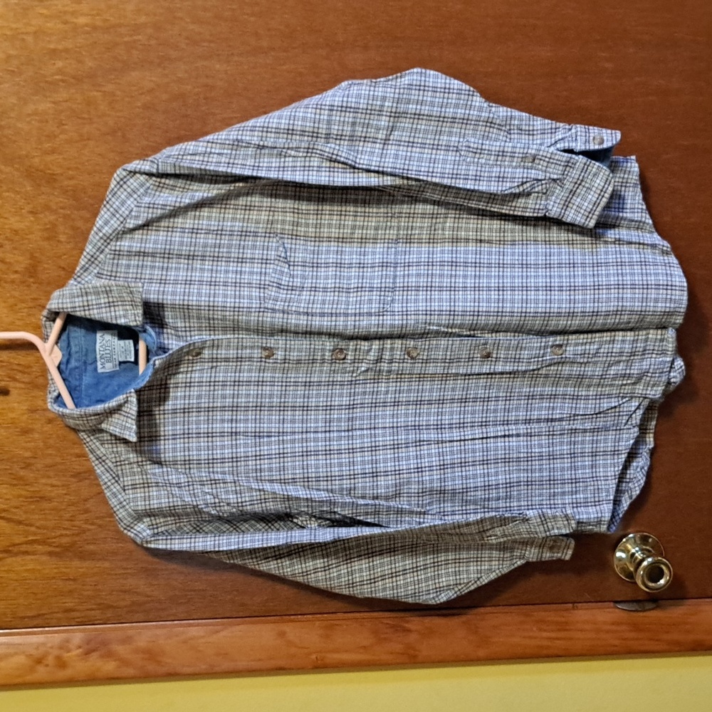Women's Montana Blues Jean Co. Button Down Shirt Size Medium